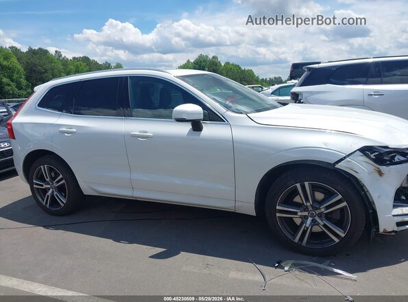 YV4A22RK1K1329489 2019 VOLVO XC60 White Rear interior view