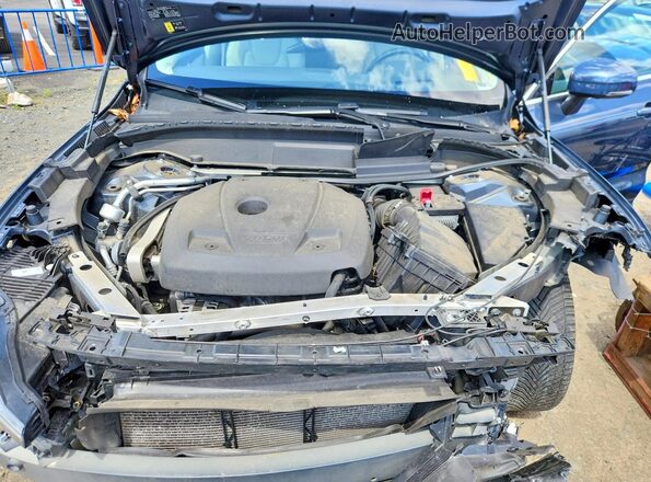 YV4A22RK2M1743058 2021 VOLVO XC60 Blue Engine compartment view
