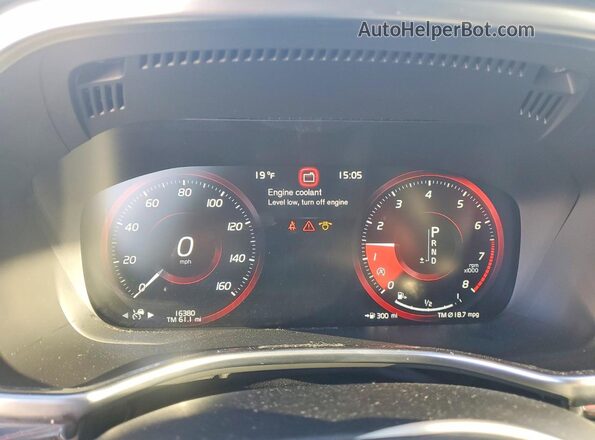 YV4A22RM7J1025826 2018 VOLVO XC60 Черный Вид щитка приборов