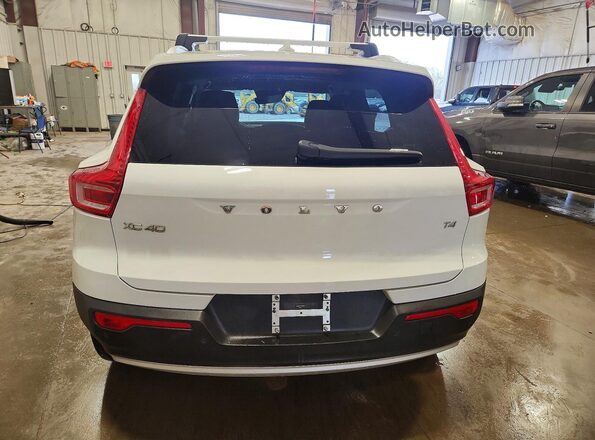 YV4AC2HK9L2326768 2020 VOLVO XC40 Белый 