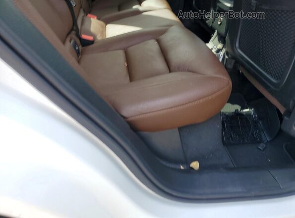 YV4BR0DL3J1010159 2018 VOLVO XC60 White Vista interior trasera