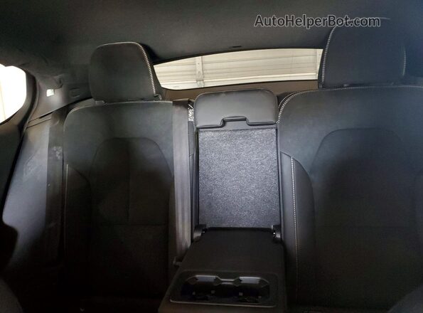 YV4ED3GM2P2028401 2023 VOLVO C40 Silver 