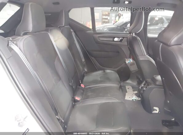 YV4ED3UB7N2700341 2022 VOLVO XC40 RECHARGE PURE ELECTRIC White Вид наклейки з VIN-кодом