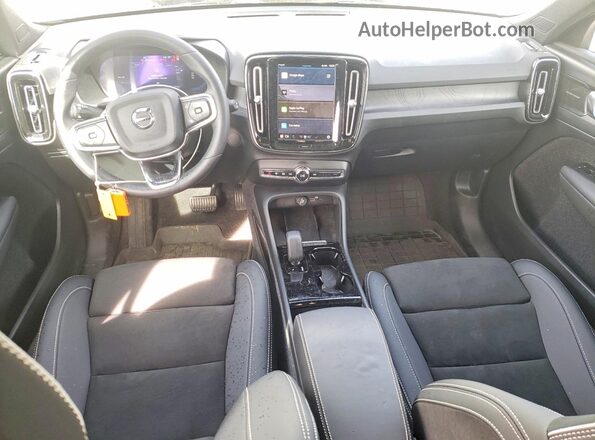 YV4ED3UM6P2082188 2023 VOLVO XC40 White Widok deski rozdzielczej