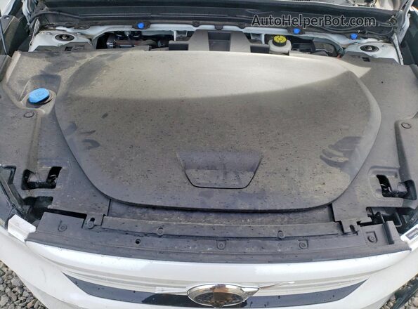 YV4ED3UM6P2082188 2023 VOLVO XC40 White Widok komory silnika