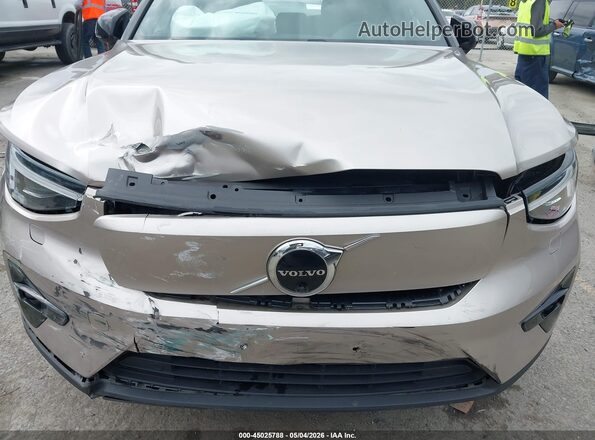 YV4ED3UM8P2070625 2023 VOLVO XC40 RECHARGE PURE ELECTRIC Коричневый Вид спереди