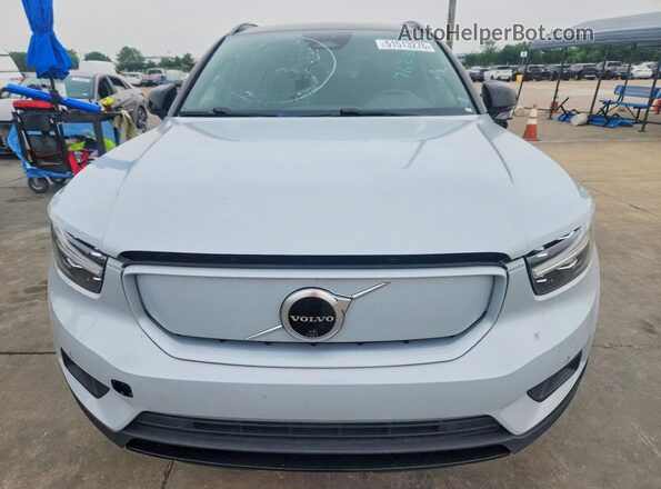 YV4ED3UR5N2762365 2022 VOLVO XC40 Gray Вид спереду