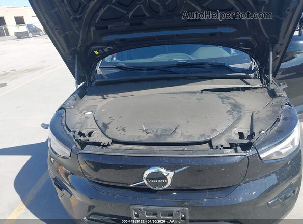 YV4EH3BL3R2105945 2024 VOLVO C40 RECHARGE PURE ELECTRIC Black Rear view