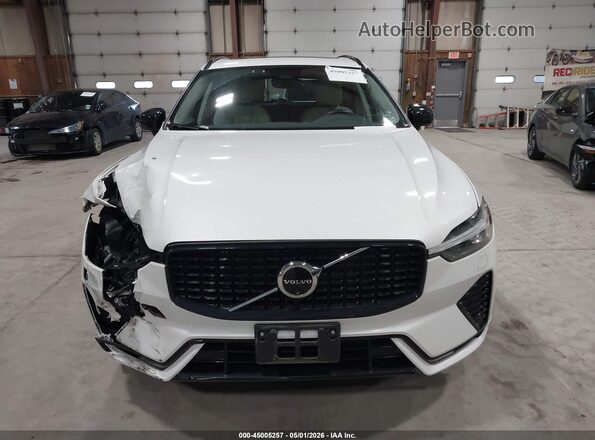 YV4H60DL0R1842282 2024 VOLVO XC60 RECHARGE PLUG-IN HYBRID White ხელსაწყოთა პანელის ხედი