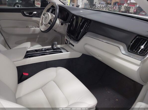 YV4H60DL0R1842282 2024 VOLVO XC60 RECHARGE PLUG-IN HYBRID White წინა სალონის ხედი