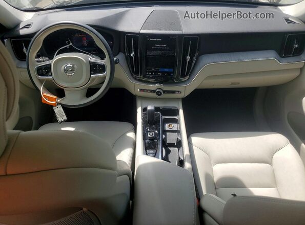 YV4H60DL6R1782587 2024 VOLVO XC60 Gold Widok deski rozdzielczej