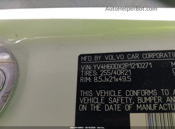 YV4H60DX2P1210271 2023 VOLVO XC60 RECHARGE PLUG-IN HYBRID White Widok komory silnika