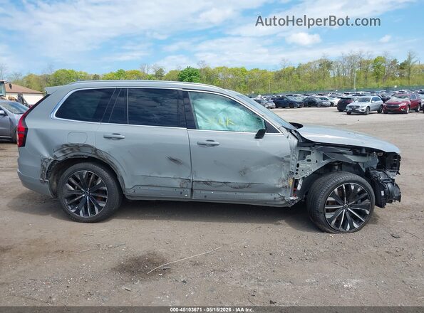 YV4H60PB7S1349109 2025 VOLVO XC90 PLUG-IN HYBRID Gray Widok wnętrza z tyłu
