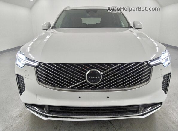 YV4H60PB9S1377669 2025 VOLVO XC90 White 