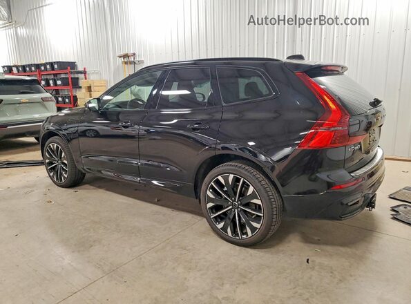 YV4H60RM1T1414987 2026 VOLVO XC60 Black Trasero izquierdo