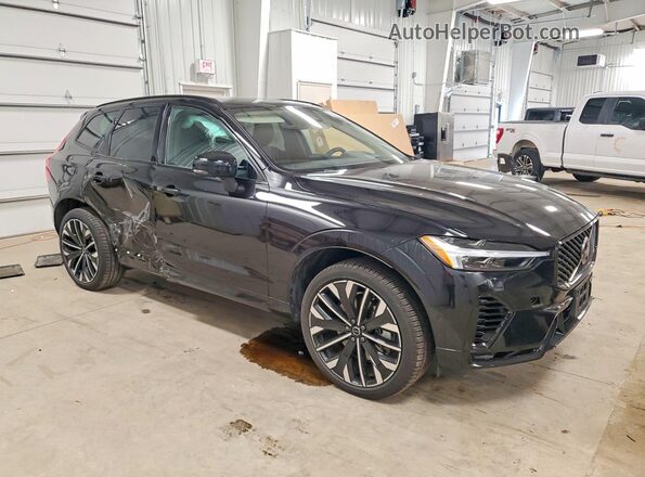 YV4H60RM1T1414987 2026 VOLVO XC60 Black Delantero derecho