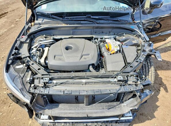 YV4H60RM4S1101995 2025 VOLVO XC60 Black Widok komory silnika