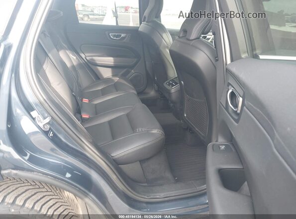 YV4L12DA9P1197812 2023 VOLVO XC60 Blue Vista de la etiqueta del VIN