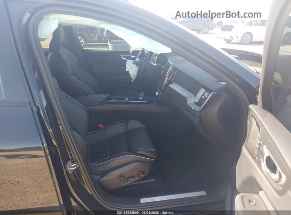 YV4L12DM5N1081806 2022 VOLVO XC60 Black Սալոնի դիմացի տեսք