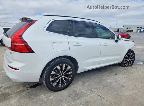 YV4L12DV1P1211740 2023 VOLVO XC60 White Trasero derecho