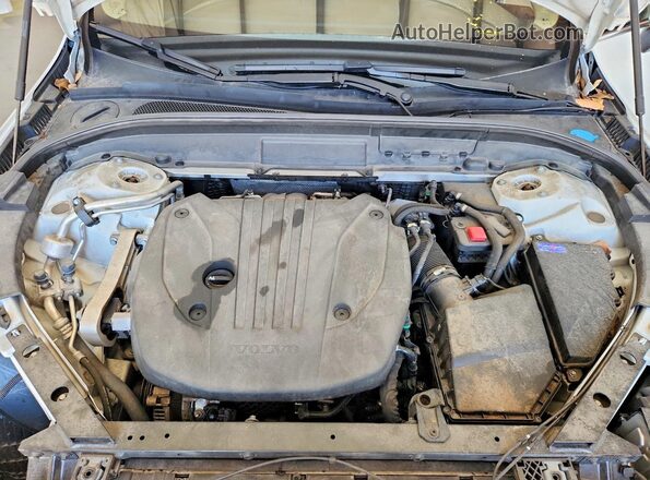 YV4L12RE3P1265923 2023 VOLVO XC60 White 
