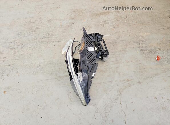 YV4L12RE3P1265923 2023 VOLVO XC60 White 
