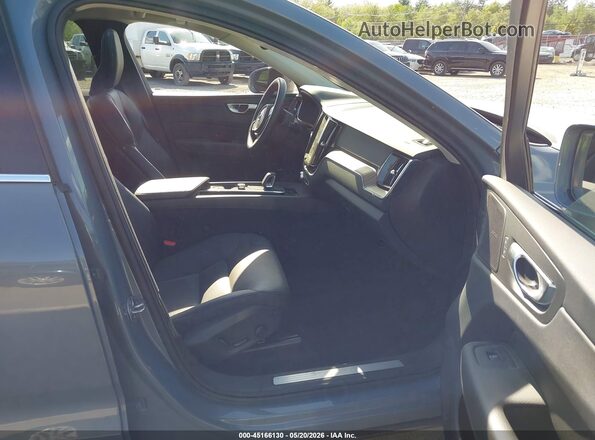YV4L12RK0N1086385 2022 VOLVO XC60 Blue Вид салону спереду