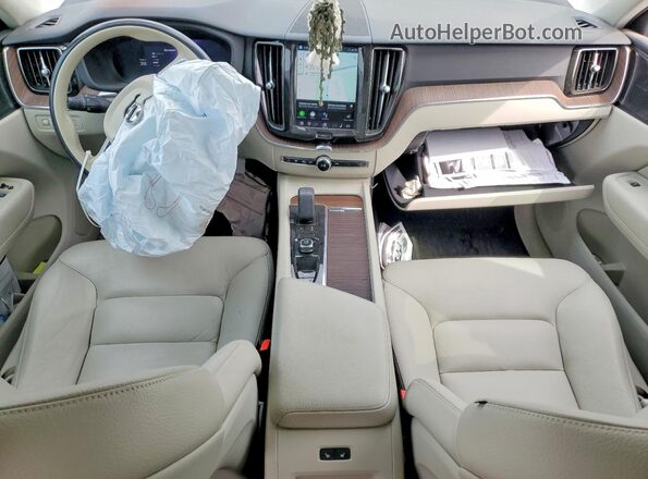 YV4L12RK4N1064888 2022 VOLVO XC60 Silver Dashboard view