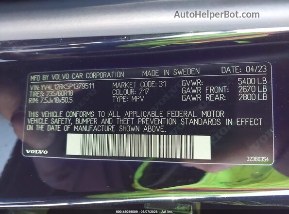 YV4L12RK5P1379511 2023 VOLVO XC60 Black Vista del compartimento del motor