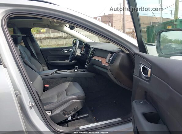 YV4L12RL1R1782431 2024 VOLVO XC60 Gray Սալոնի դիմացի տեսք