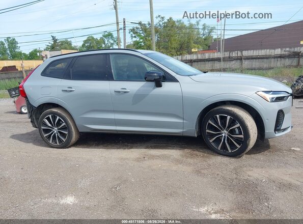 YV4L12RL1R1782431 2024 VOLVO XC60 Gray Սալոնի հետևի տեսք
