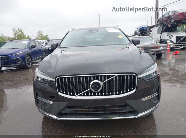 YV4L12RL3N1088723 2022 VOLVO XC60 Gray Widok zestawu wskaźników