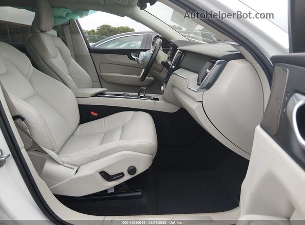 YV4L12RL4R1712020 2024 VOLVO XC60 White Вид салону спереду