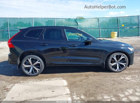 YV4L12RM7N1951760 2022 VOLVO XC60 Черный Вид задней части салона