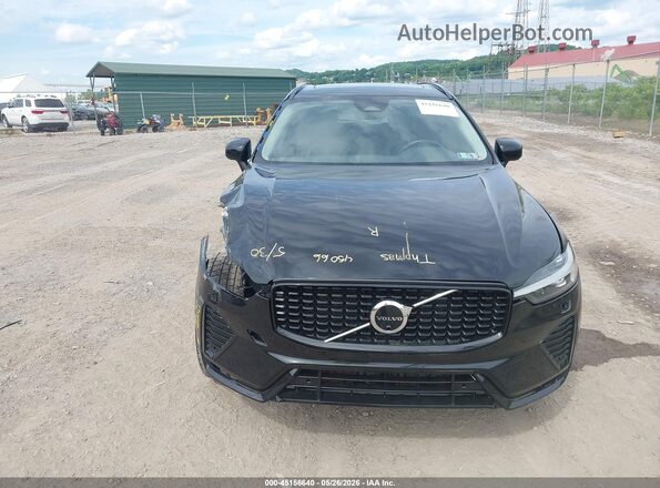 YV4L12RW4P1192490 2023 VOLVO XC60 Black Widok wnętrza z tyłu