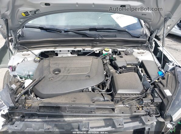 YV4L12UC4S2479330 2025 VOLVO XC40 Silver Rear view