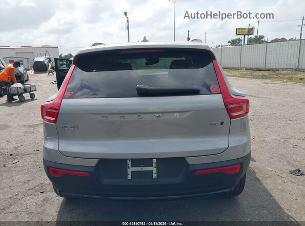 YV4L12UC4S2479330 2025 VOLVO XC40 Silver 