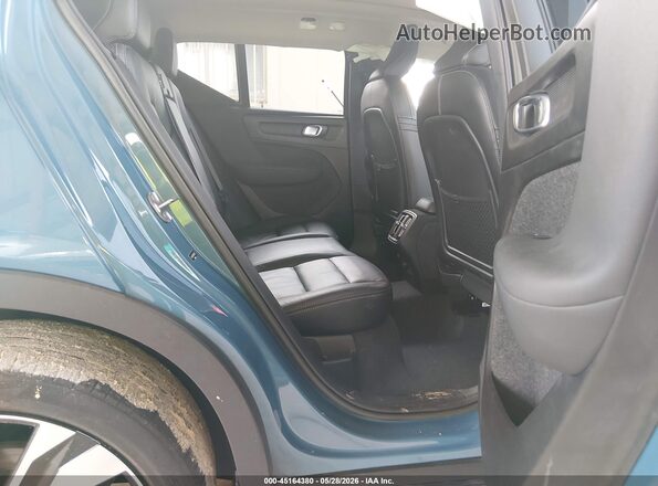 YV4L12UE0P2020028 2023 VOLVO XC40 Champagne Вид наклейки з VIN-кодом