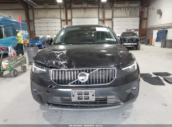 YV4L12UEXS2513465 2025 VOLVO XC40 Черный Вид щитка приборов