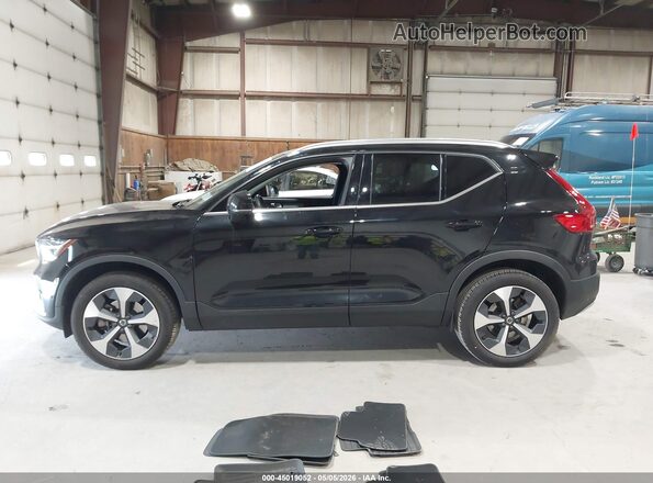 YV4L12UEXS2513465 2025 VOLVO XC40 Черный Панорамный вид салона 360°