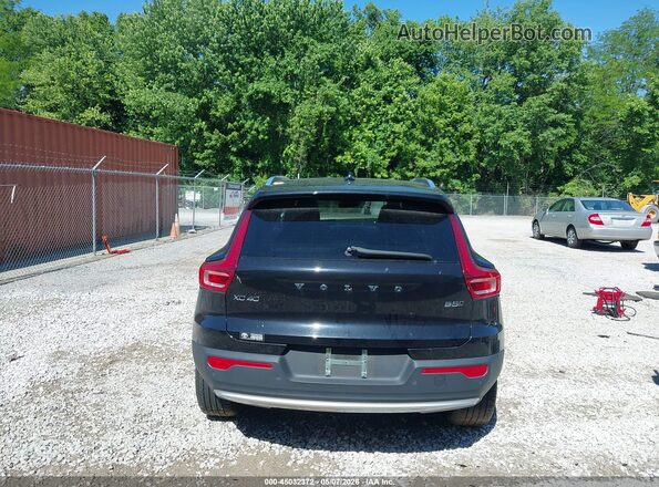 YV4L12UK8R2286664 2024 VOLVO XC40 Black 