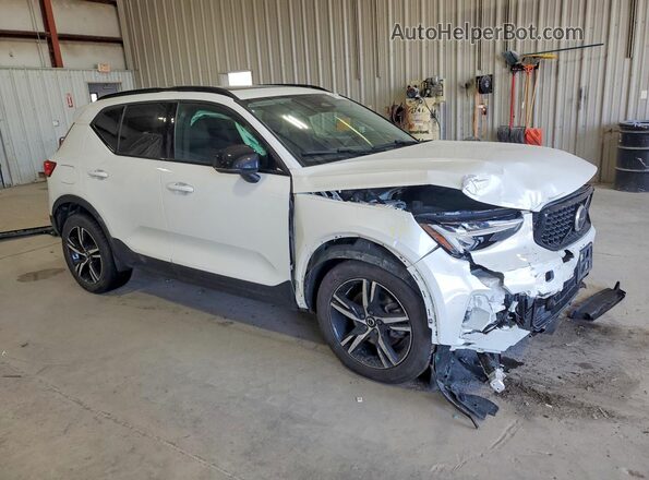 YV4L12UL0P2944239 2023 VOLVO XC40 White Przód prawy