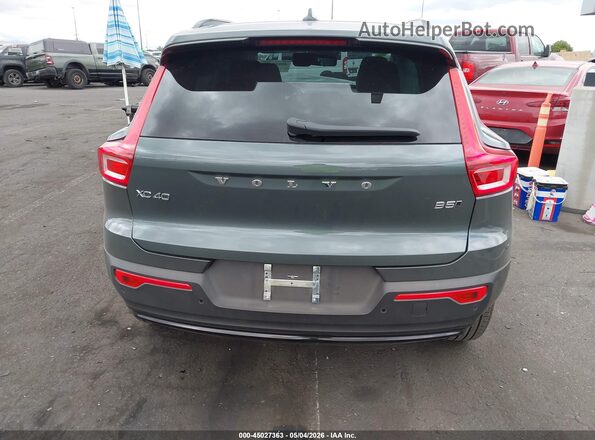 YV4L12UM2T2706380 2026 VOLVO XC40 Green 
