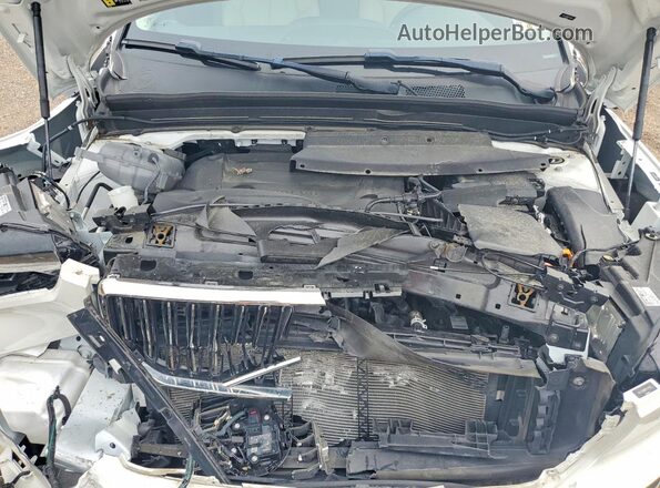 YV4L12UNXP2114157 2023 VOLVO XC40 White Widok wnętrza z tyłu