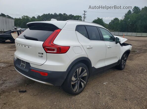 YV4L12UNXP2114157 2023 VOLVO XC40 White Tył prawy