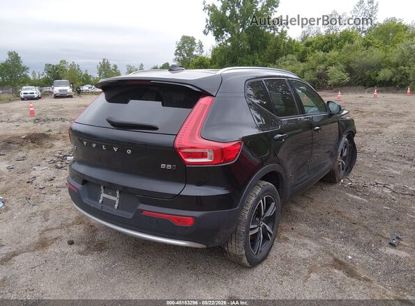 YV4L12UV2P2914743 2023 VOLVO XC40 Black Rear right