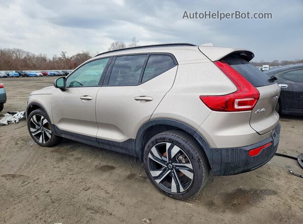 YV4L12UW2P2088906 2023 VOLVO XC40 Cream Trasero izquierdo