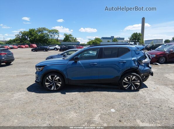 YV4L12UW6P2989907 2023 VOLVO XC40 Blue Widok wnętrza 360 stopni