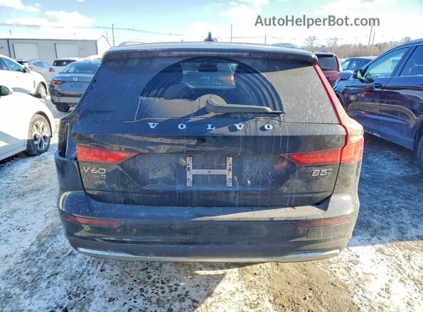 YV4L12WZ8P2111760 2023 VOLVO V60 Black Հետևի տեսք