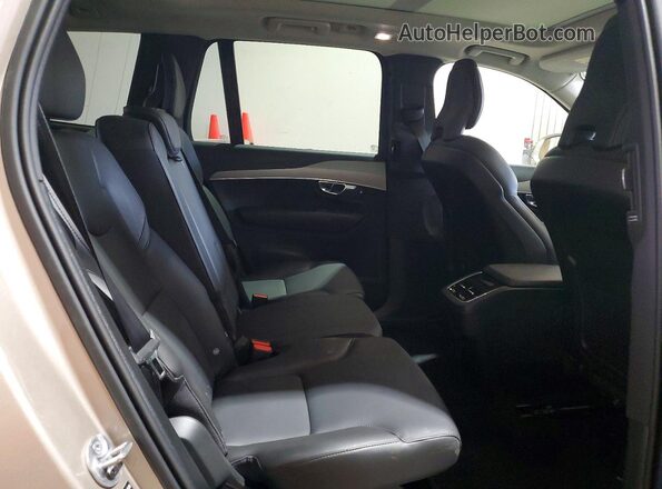 YV4M12PJ4S1325236 2025 VOLVO XC90 Beige Սալոնի հետևի տեսք